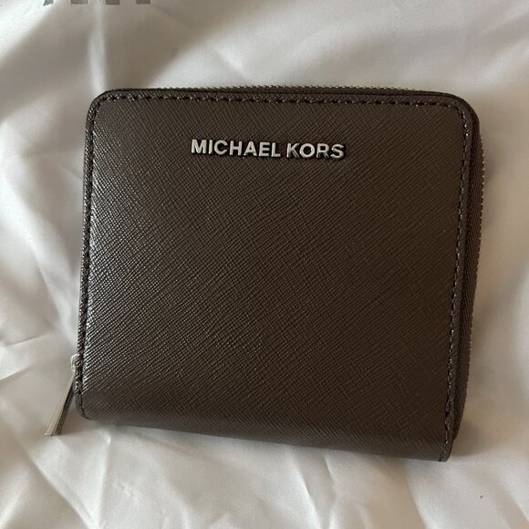 Michael Kors Medium Wallet, Dark Grey/Silver - Like New - Picture 1 of 4